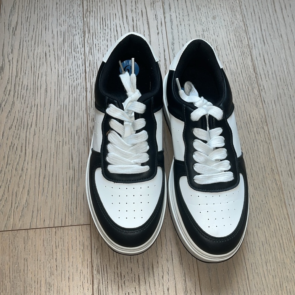 Steve Madden black and white dunks basketball sneakers